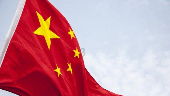 逃离金色的沙漠